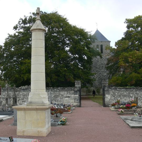 Croix de cimetière de Dercé