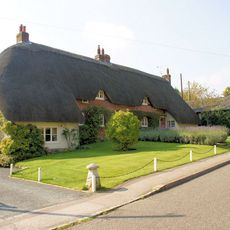 Little Thatch And Thackery Cottage