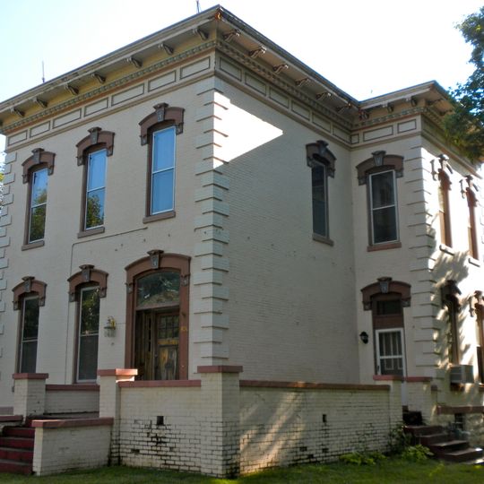 The Park Place-Grand Avenue Residential District