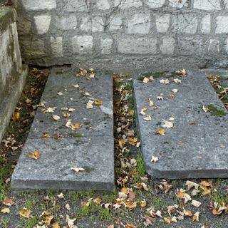 Grave of Guibout