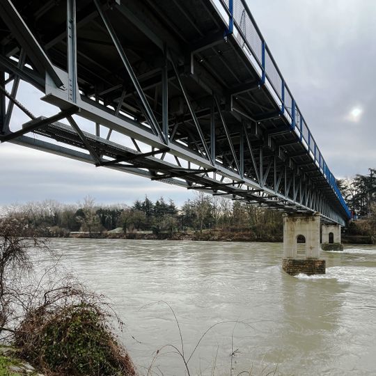 Passerelle de Miribel
