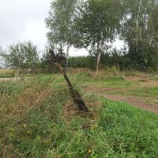 Kříž východně od Vintířova u rozcestí