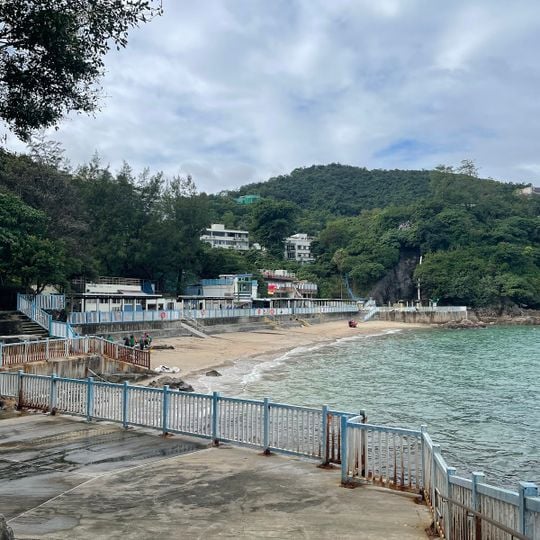 銀線灣泳灘 Silverstrand Beach