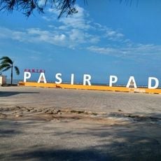 Pantai Pasir Padi