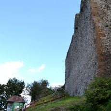 Hrad Šomoška, priestor prístupový