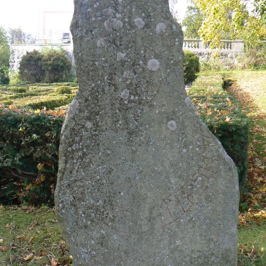 Östergötlands runinskrifter 237