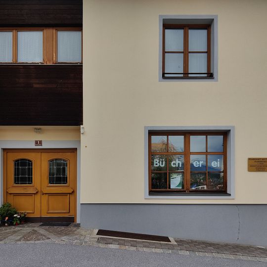 Öffentliche Bücherei Mutters