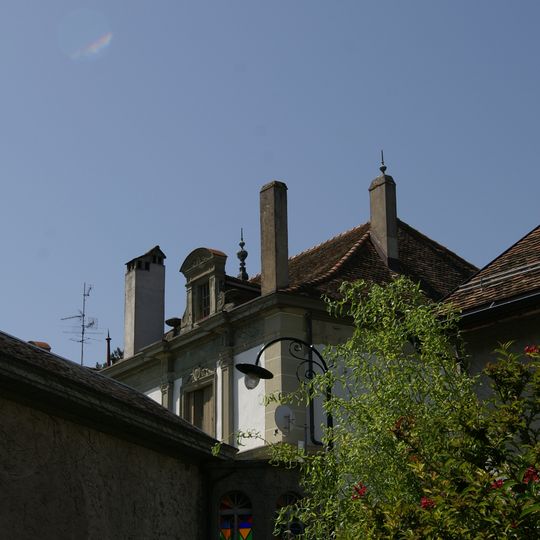 Château avec dépendances