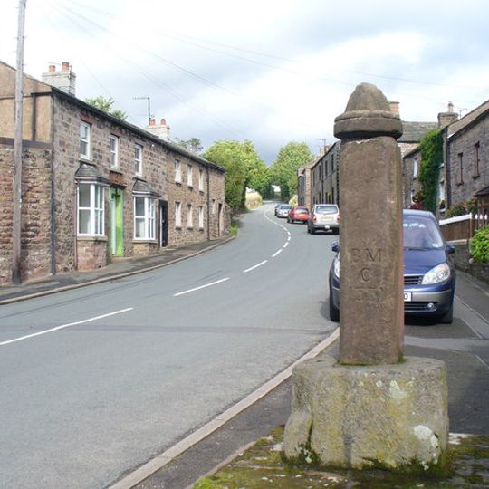 Former Market Cross To North Of Crossleigh