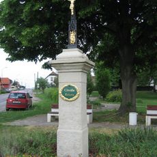 Boží muka na křižovatce silnic na Chotětov a Horky ve Zdětíně