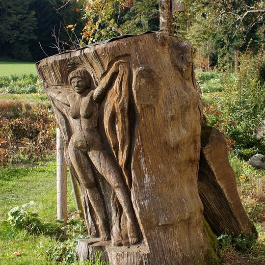 The tree fairy and her dancer