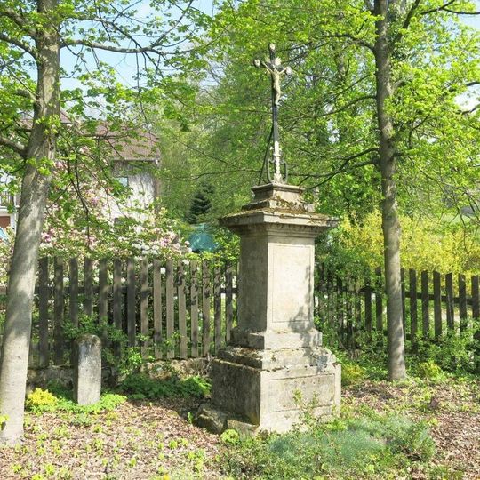 Kříž poblíž domu 132 v Polevsku