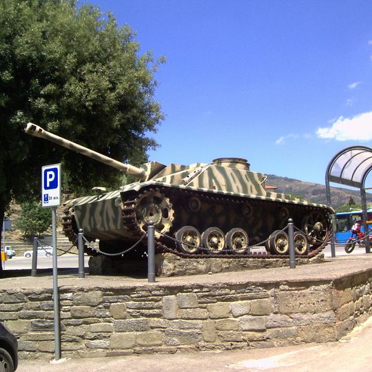 Monumento ai carristi caduti