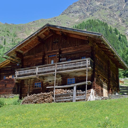 Almhütte vulgo Mitter-Bachlet