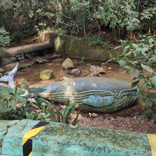 Escultura Naif - A Baleia e Filhote