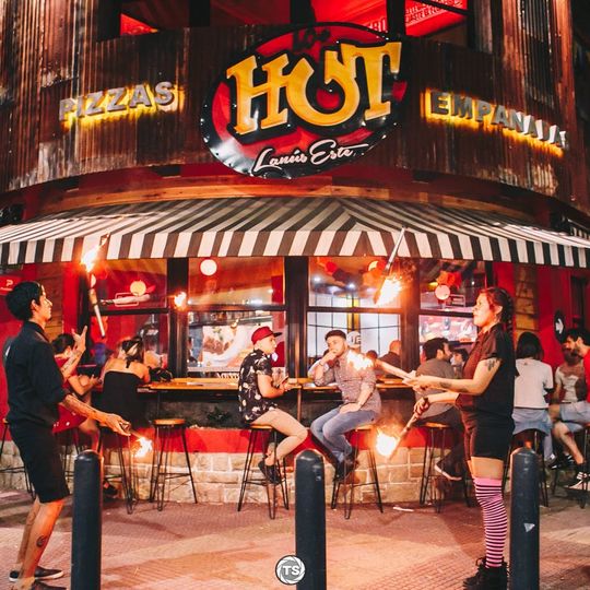 Pizza Lo+Hot