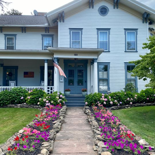 Minerva and Daniel DeLand House