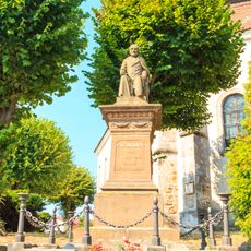 Pomník Antonína Marka u kostela v Libuni