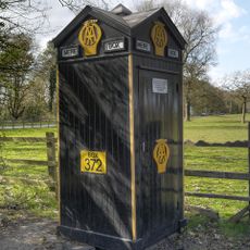 AA box 372 at Mere Corner