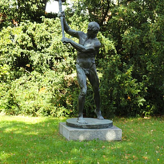 Denkmal eines Kesselschmieds, aus Lauchhammer Eisenguss Promenadenstraße