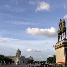 Royal Plaza