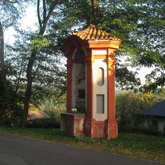 Výklenková kaplička svatého Jana Nepomuckého
