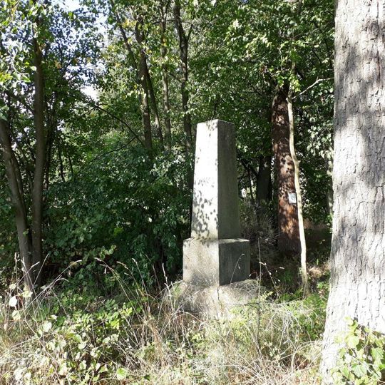 Památník koně Bayarda západně od Protivína