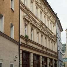 Wohn- und Geschäftshaus