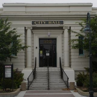 Hollister Carnegie Library