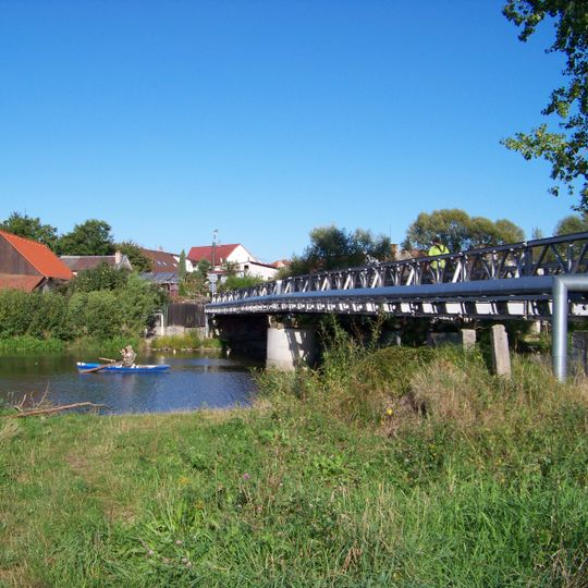 Lávka přes Lužnici u Sezimova Ústí