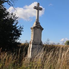 Kříž u silnice 392 u Jinošova