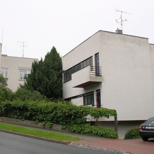 Villas in Lipová street