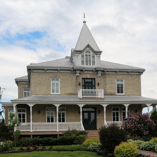 Presbytère de Saint-Henri