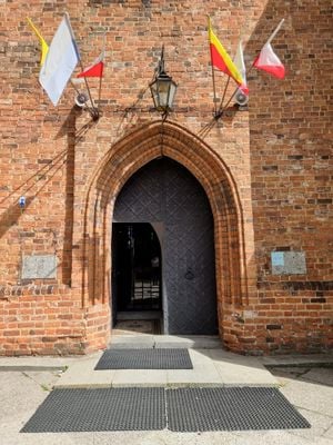 Entrance 3