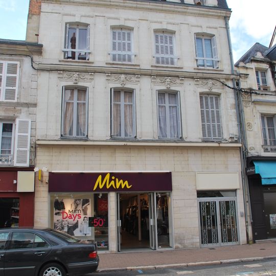 Maison, 8, place de la République à Vendôme