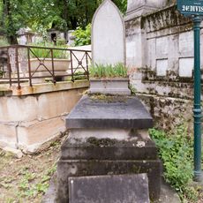 Grave of Debon