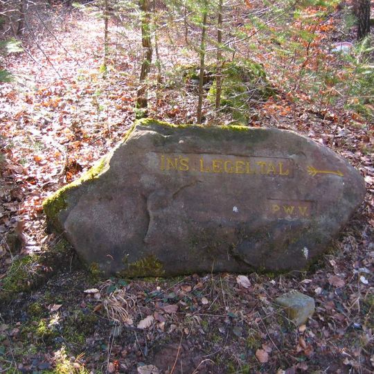 Ritterstein 130 "Ins Legeltal"