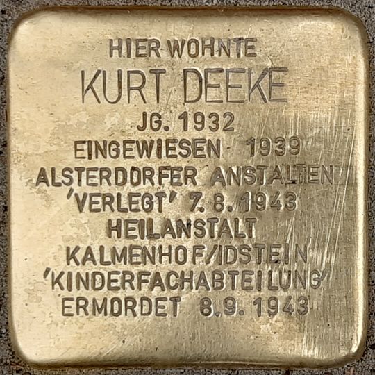 Stolperstein en memoria de Kurt Deeke