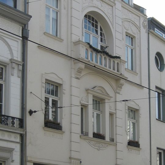 Thomas-Mann-Straße 33
