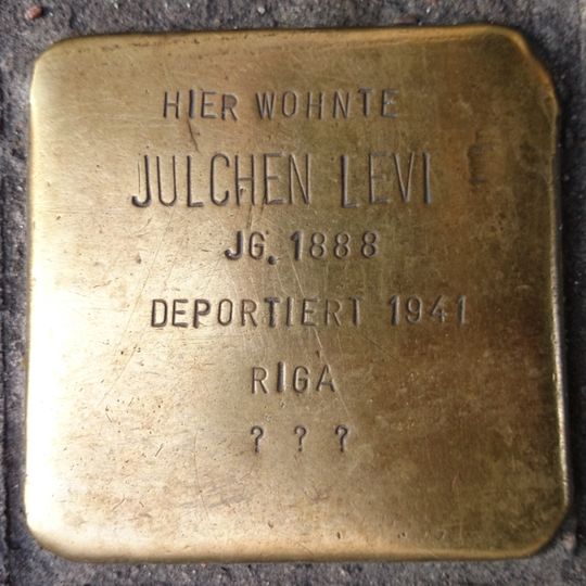 Stolperstein en memoria de Julchen Levi