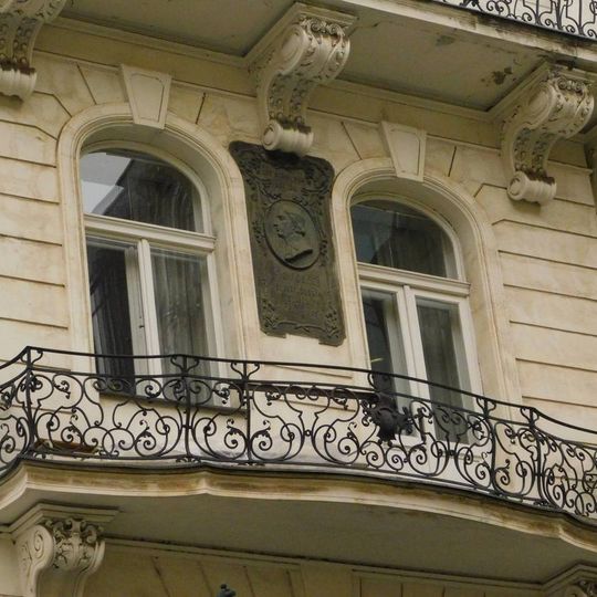 Pamětní deska Františka Poupě na domě Na Perštýně 360/4 v Praze