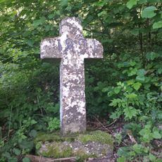Sühnekreuz am Rande des Brückenwaldes