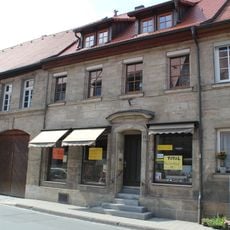 Friedrich-Ebert-Straße 11