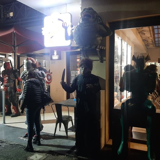Movie Restaurant