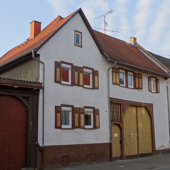 Arnsburger Straße 19