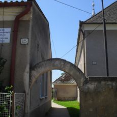 Kalvínsky kostol, múr ohradný