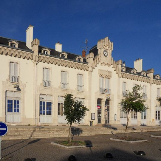Auxonne railway station