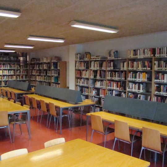 Biblioteca Pública Municipal de El Berrón