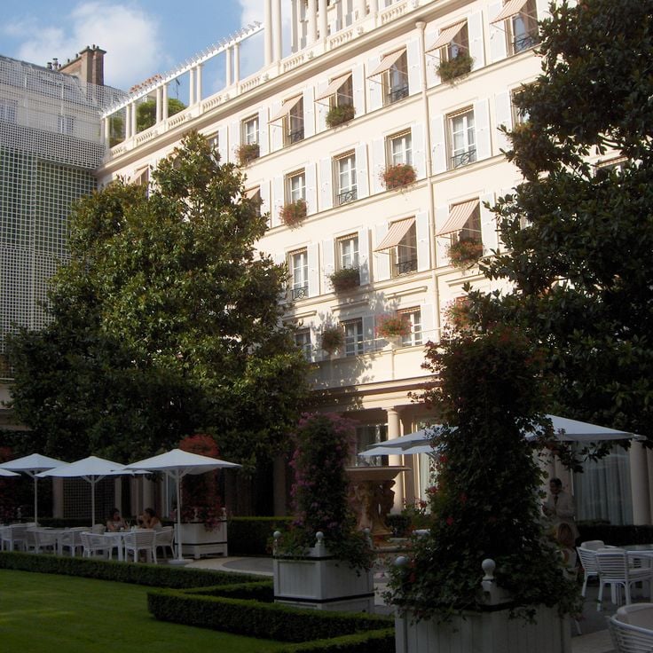 Le Bristol Paris