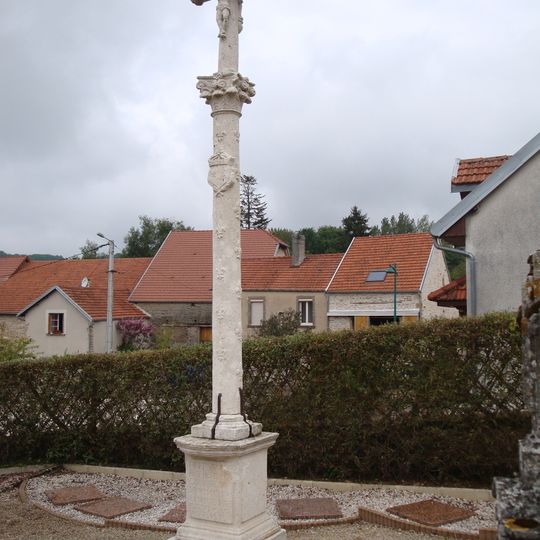 Croix de cimetière de Verseilles-le-Bas